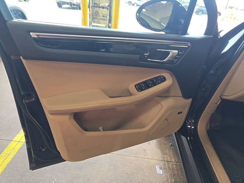 2020 Porsche Macan