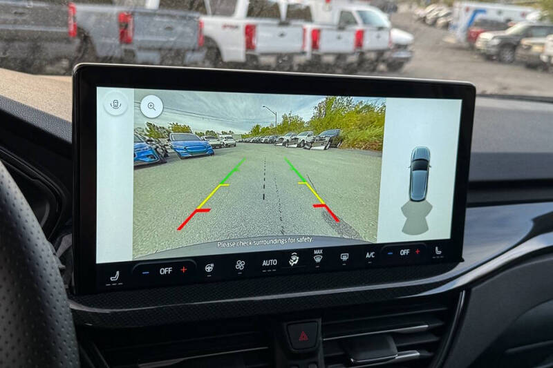 2025 Ford Escape ST-Line Select