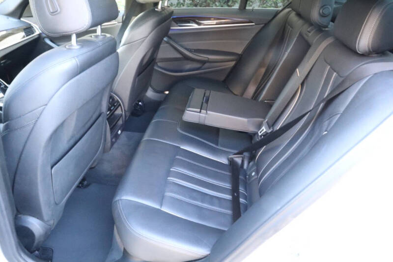 2019 BMW 5 Series 530e iPerformance