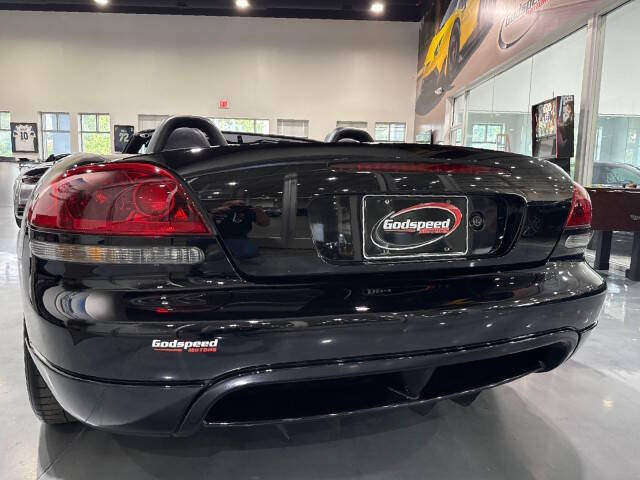2004 Dodge Viper SRT-10