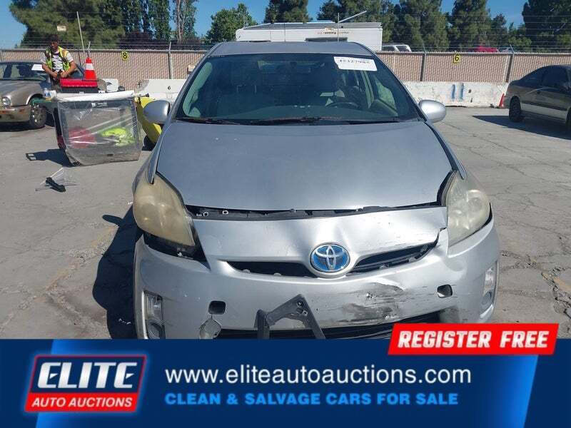 2011 Toyota Prius Two