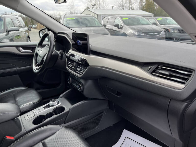 2021 Ford Escape SEL