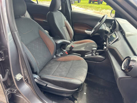 2020 Nissan Kicks SR