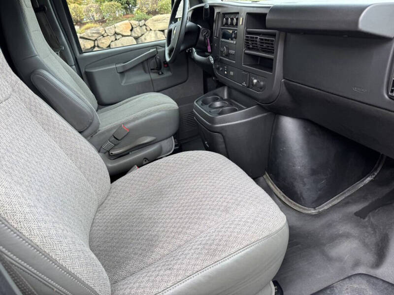 2017 Chevrolet Express 2500