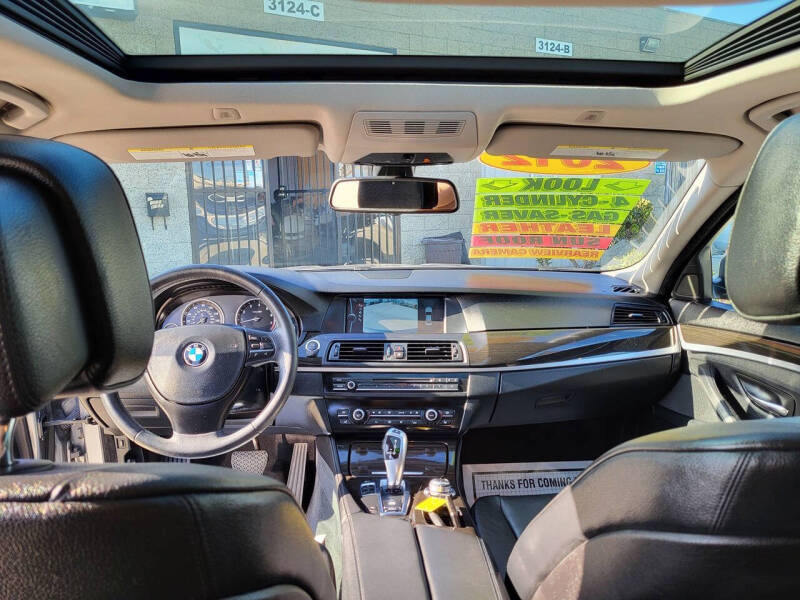 2012 BMW 5 Series 528i