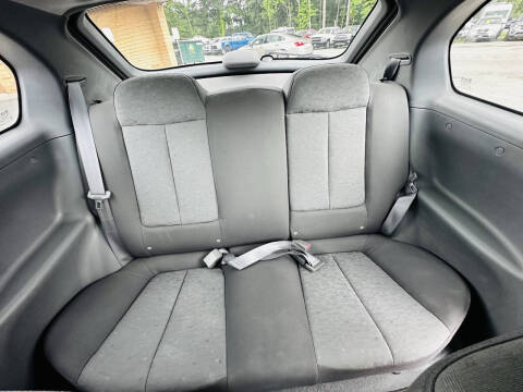 2004 Hyundai Accent GL