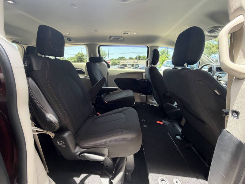2017 Chrysler Pacifica Touring