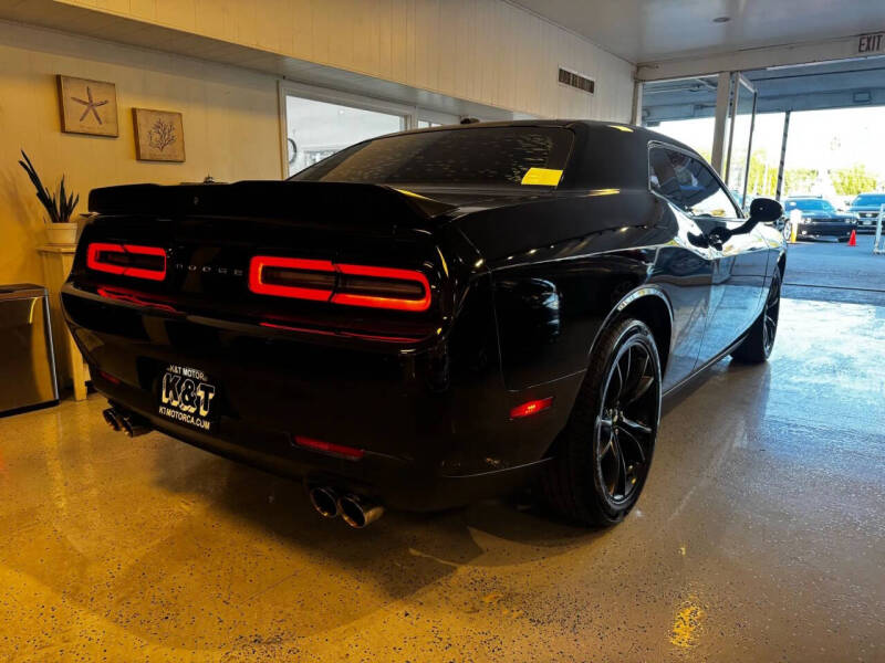 2017 Dodge Challenger