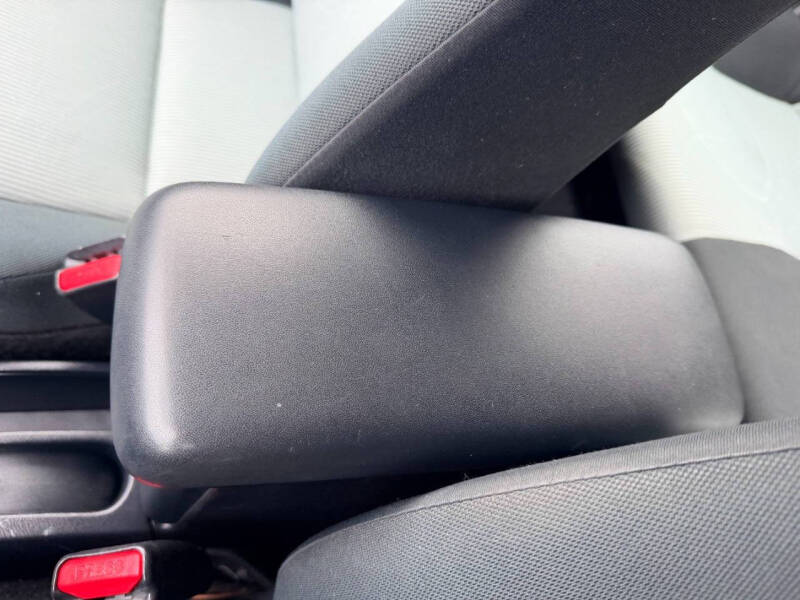 2013 Toyota Prius c Two