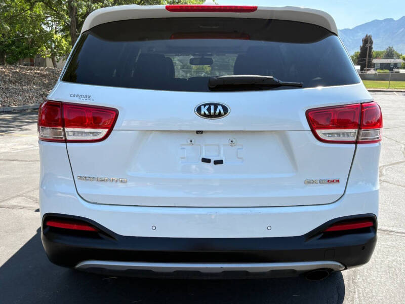 2016 Kia Sorento EX