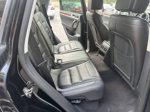 2014 Volkswagen Touareg V6 Lux