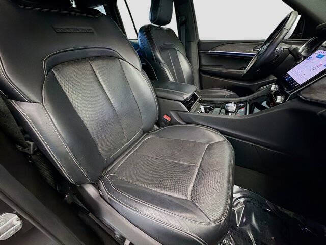 2022 Jeep Grand Cherokee Overland