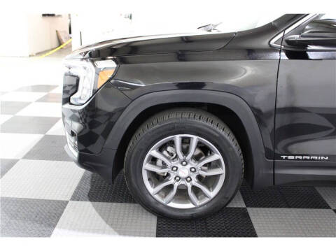 2024 GMC Terrain SLT