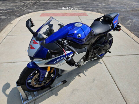 2015 Yamaha YZF-R1