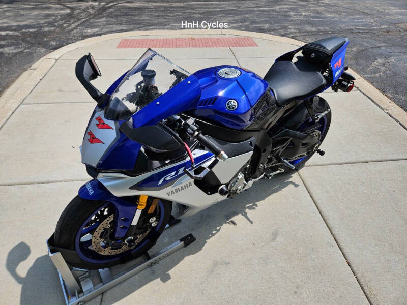 2015 Yamaha YZF-R1