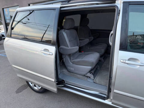 2006 Toyota Sienna