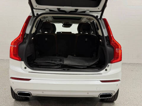 2019 Volvo XC90 T6 Momentum