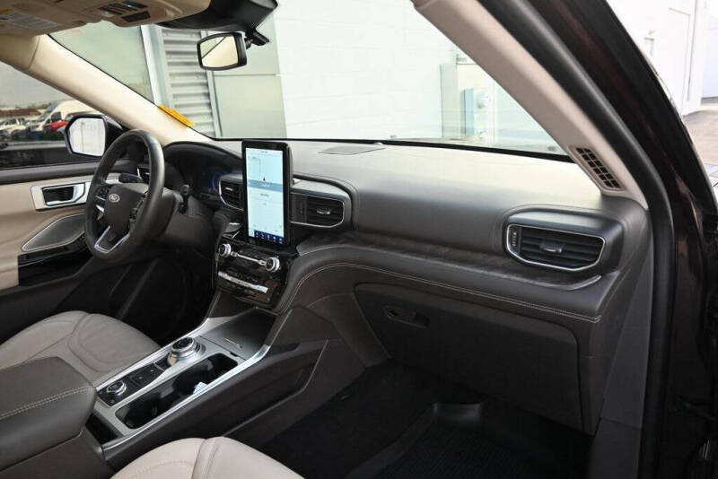 2022 Ford Explorer Platinum