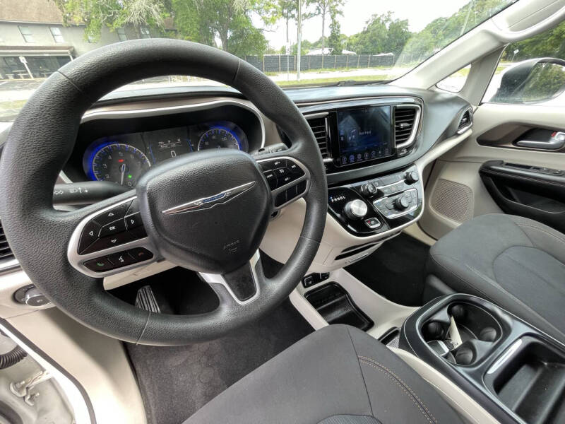 2017 Chrysler Pacifica Touring Plus