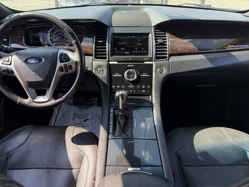 2014 Ford Taurus Limited