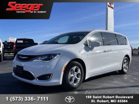 2019 Chrysler Pacifica Hybrid for sale at SEEGER TOYOTA OF ST ROBERT in Saint Robert MO
