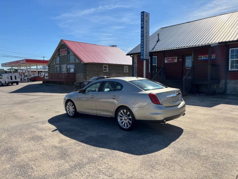 2011 Lincoln MKS