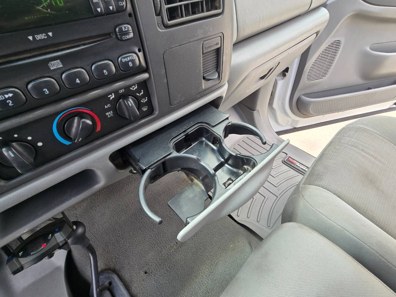 2004 Ford F-550 Super Duty 87