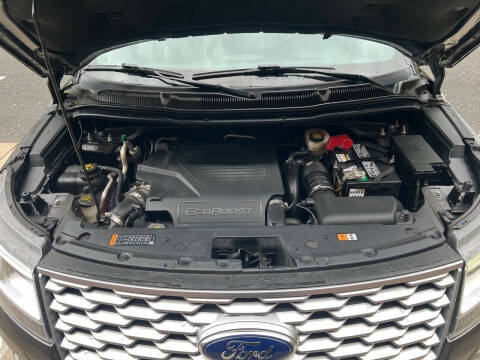 2018 Ford Explorer Platinum