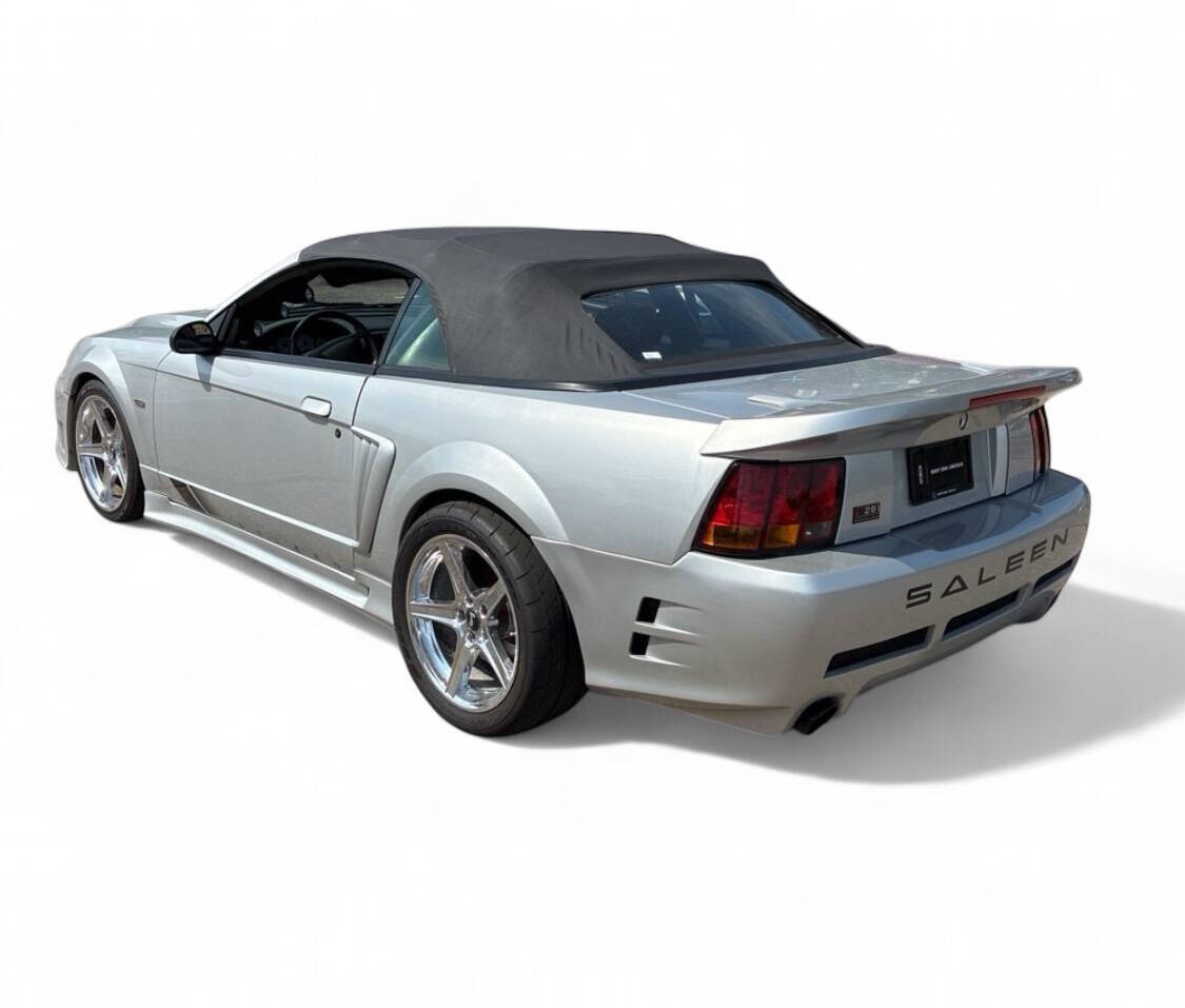 2001 Ford Mustang SVT Cobra 2