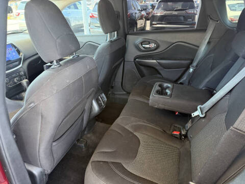2019 Jeep Cherokee Latitude