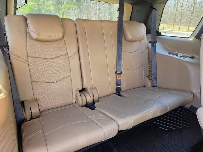 2019 Cadillac Escalade Platinum