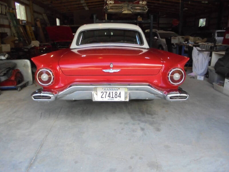 1957 Ford Thunderbird