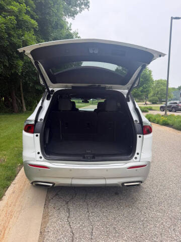 2023 Buick Enclave Essence