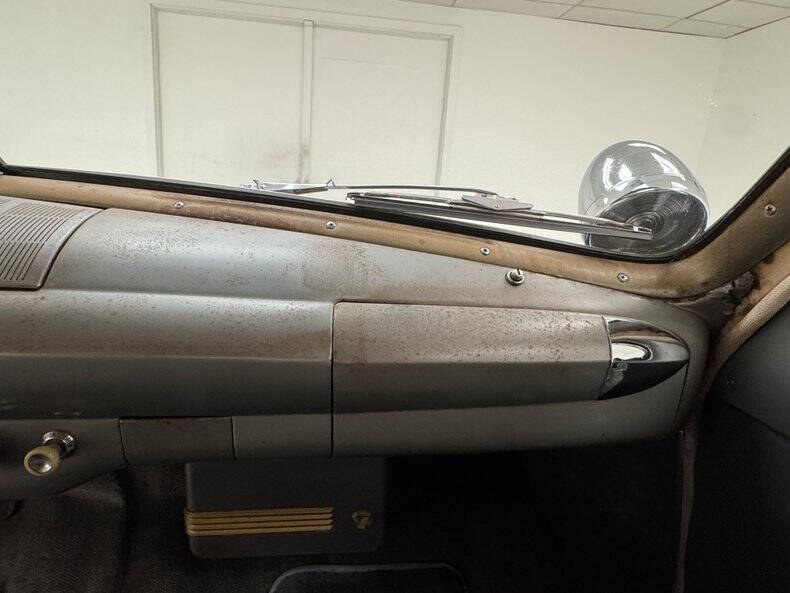 1950 Ford Deluxe