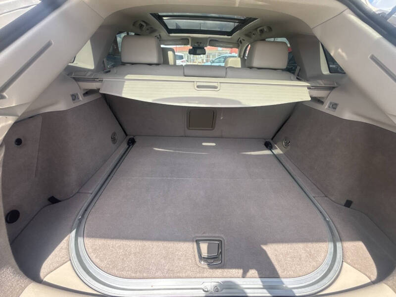 2011 Cadillac SRX Luxury Collection