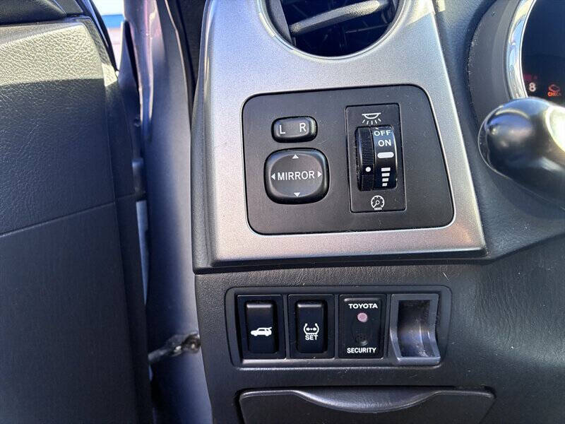 2005 Toyota Matrix XR