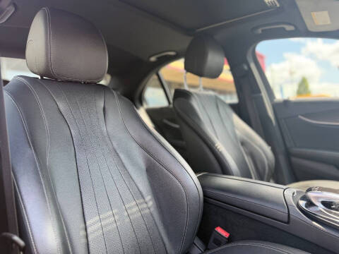 2017 Mercedes-Benz E-Class E 300 4MATIC