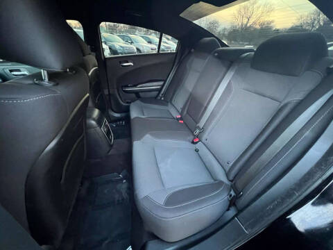 2017 Dodge Charger SXT