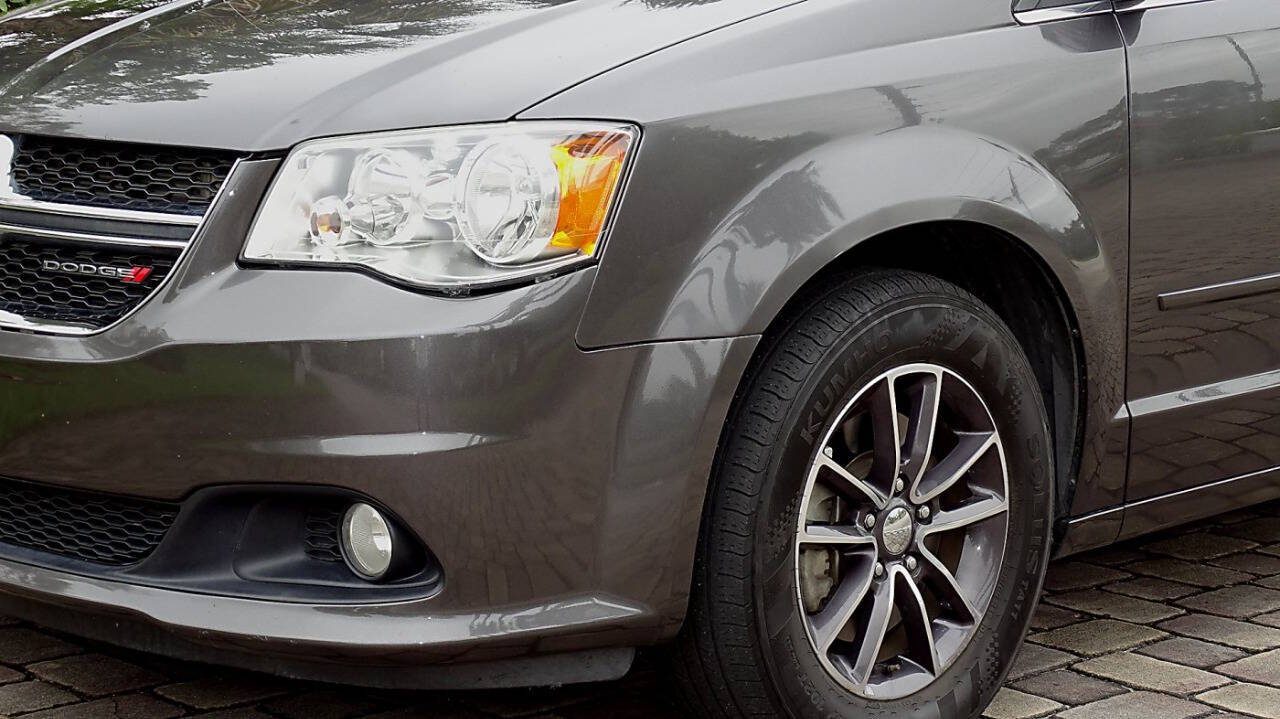 2017 Dodge Grand Caravan 12