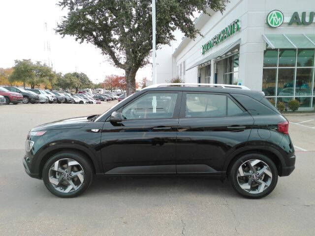 2022 Hyundai Venue SEL