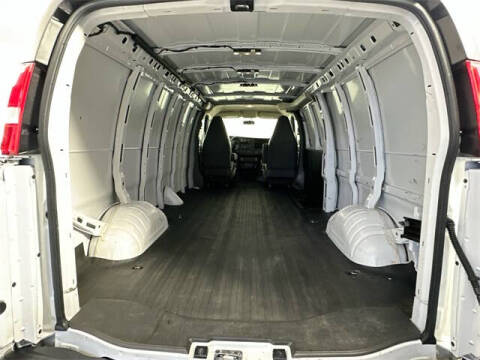 2023 GMC Savana 2500