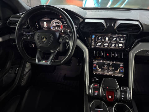 2020 Lamborghini Urus