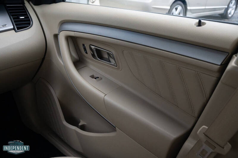 2013 Ford Taurus SEL