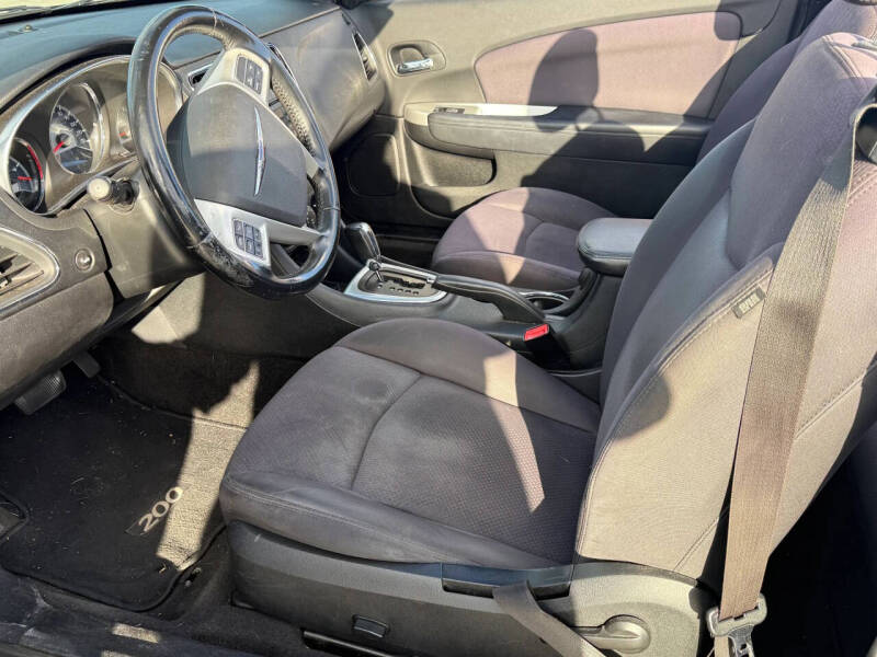 2012 Chrysler 200 Touring