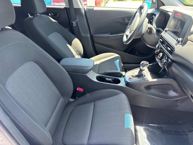 2022 Hyundai Kona SEL