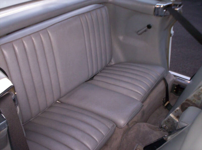 1989 Mercedes-Benz 560-Class 560 SL