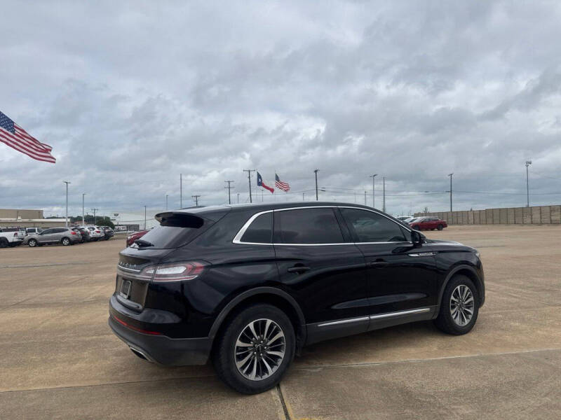 2022 Lincoln Nautilus Reserve