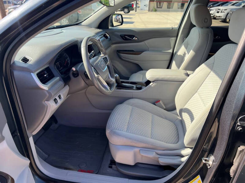 2019 GMC Acadia SLE-1