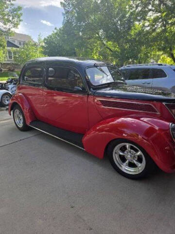 1937 Ford Tudor