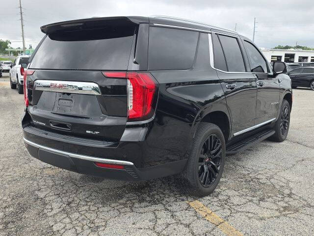 2023 GMC Yukon SLT